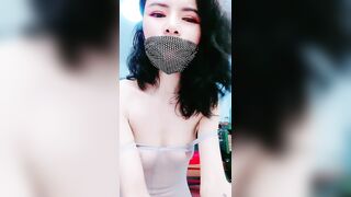 【170cm顶级美腿女神】第一骚女暴力自慰，高跟鞋棒球棍骑坐，两根假屌双洞齐插，椅子腿操骚穴，美女太骚了