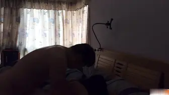 （绿帽淫妻-沈阳少妇偷情被拍）戴上耳机在看叫声可射