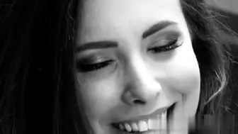 DEVILS GANGBANGS - 华丽的 Casey Calvert 实现了她最疯狂的被轮奸的梦想