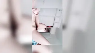 料友也宠粉 真实投稿巨乳反差学生妹 操完之后录制的视频直接分享给大家 好东西就是要一起享用！