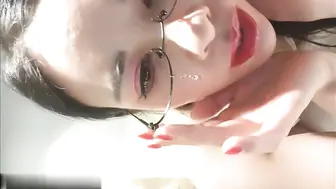 【丝足少女】白丝情趣小美女裸体按摩