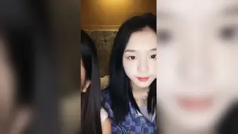 南宁表妹-18岁梦涵.今晚小P孩拼了命练习，两小时狂射了三次，还是逃不过三分钟啊 ，梦涵被腹肌哥肏得彻底爽翻，又被内射！ (1)