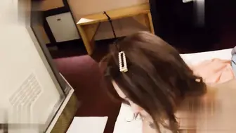 台湾约炮奶子超大的00后萝莉美容师，耐操和耐干不让射脸最后全射在她奶子上