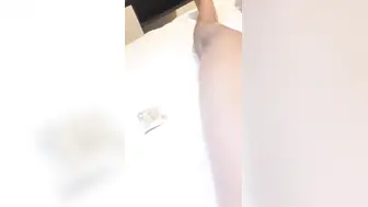 群P劲爆淫乱一夜 可爱萝莉大战三男