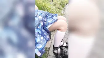 ｜最新流出反差萝莉｜推特网红百变COSER叛逆情侣 公园露出楼道啪啪内射