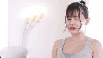 EBWH-297 [中文字幕]外表曾是女兵！脱去军服后竟是失衡的K罩杯身材 经真实军队磨炼 - 天音露娜 AV出道