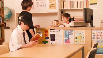IPZZ-749 [中文字幕]每天早上在列车最角落座位看书的清纯美人姐姐，竟然是专挑M男玩弄的特殊性癖痴女…… 愛才りあ